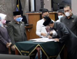 Melalui Paripurna, Setujui Usulan Pergantian Ketua DPRD
