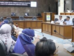 Komisi I Minta Mennara Tak Berizin Segera Dibongkar