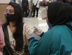 Pemkot Cirebon Kaji Vaksin Booster Jadi Syarat pada Pelayanan Publik