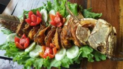Arwana Sambal Cobek, Menu Sultan di Limerr Resto & Resort