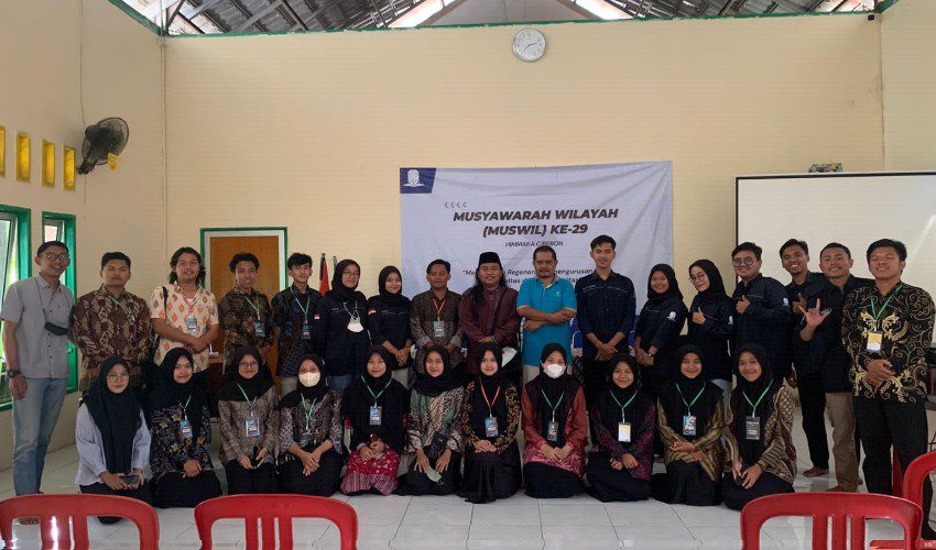 Ketua Himmaka Cirebon Otis Ridiana Siap Kritisi Kebijakan Karna-Tarsono
