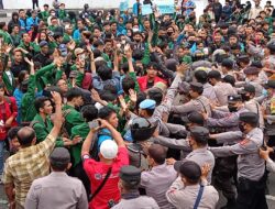 Demo Tolak Kenaikan Harga BBM, Satu Mahasiswa Diamankan