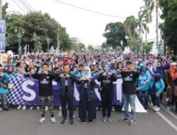 Jalan Sehat Partai Demokrat Kota Cirebon Diikuti Ribuan Peserta