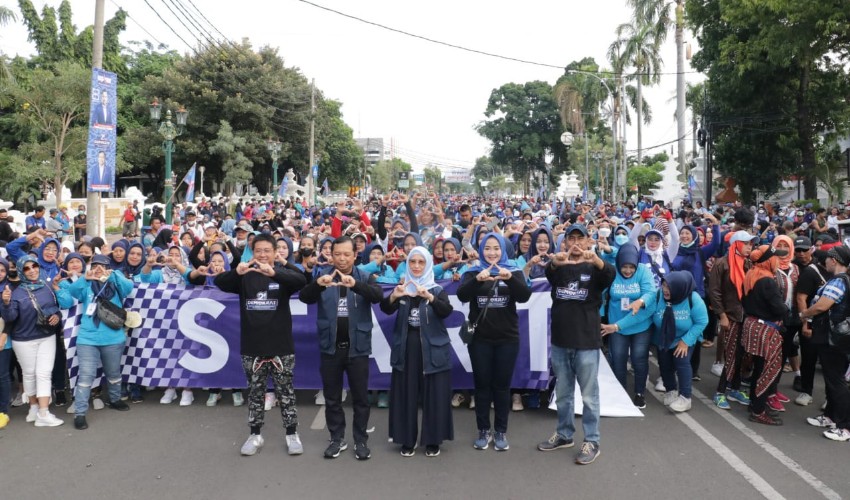 Jalan Sehat Partai Demokrat Kota Cirebon Diikuti Ribuan Peserta