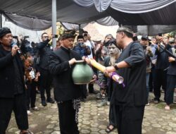 Ratusan Warga Antusias Hadiri Siraman Benda Pusaka Kerajaan Talaga Manggung