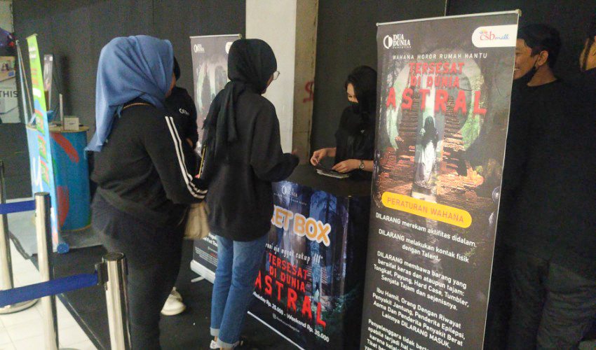 Wahana rumah hantu di CSB Mall, Kota Cirebon