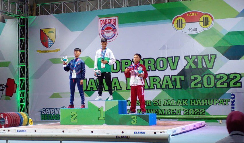 Angkat Besi Sumbang Perunggu untuk Majalengka di Porprov Jabar 2022
