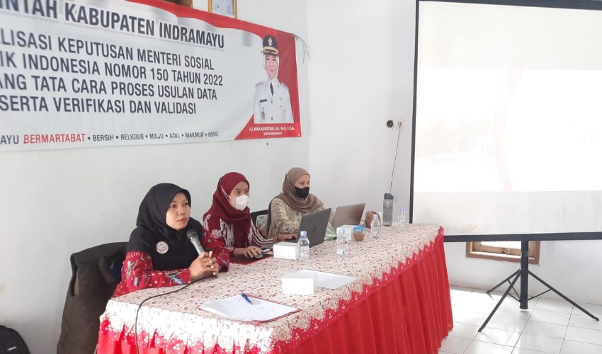 Dinas Sosial Indramayu Gelar Sosialisasi untuk Tingkatkan Pengelolaan DTKS