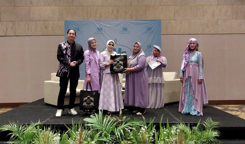 Milad Pertama, Kajian Milenial Cirebon Datangkan Roger Danuarta