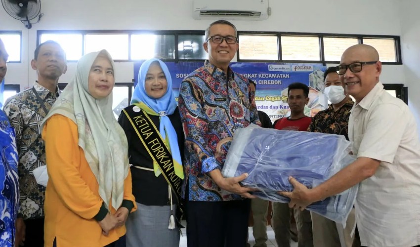 Pemkot Cirebon Gelorakan Gemar Makan Ikan