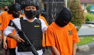 Polresta Cirebon Amankan Tujuh Pelaku Penganiayaan di Ciwaringin
