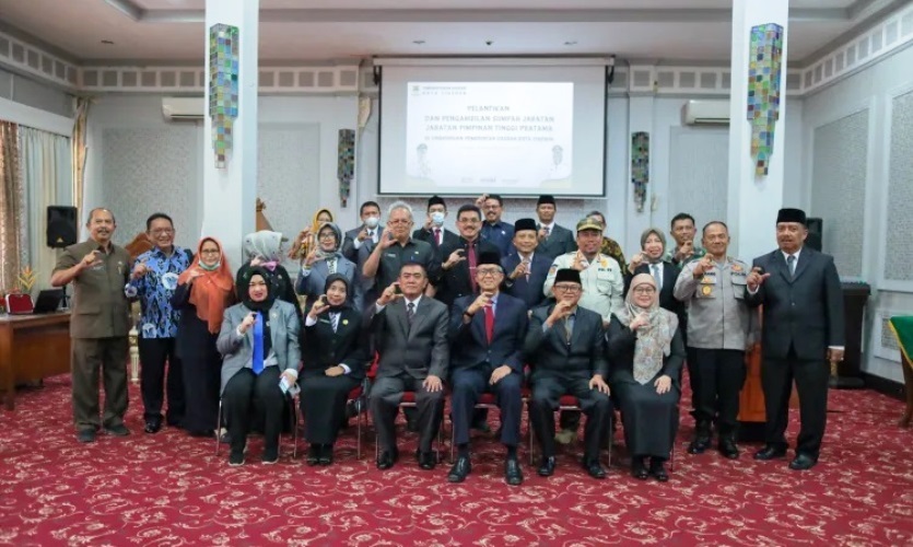 Wali Kota Cirebon Lantik Empat Pejabat Eselon II