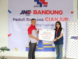 JNE Bandung Kirim Bantuan Rp100 Juta untuk Korban Gempa Cianjur