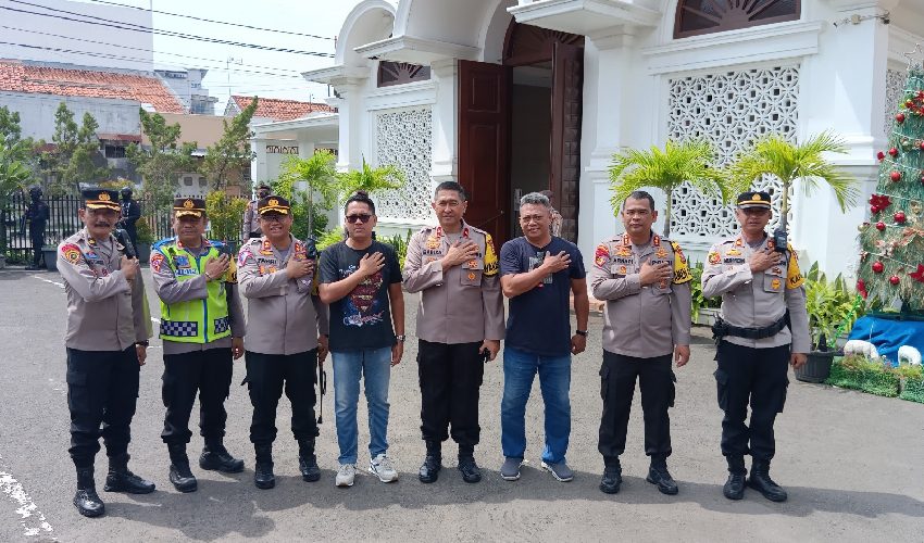Wakapolda Jabar Cek Sterilisasi Gereja di Kota Cirebon