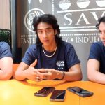 Pemain Film Balada Si Roy Sapa Penggemar di Cirebon
