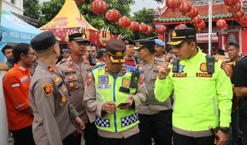 Personel Gabungan Amankan Perayaan Imlek 2023 di Kota Cirebon