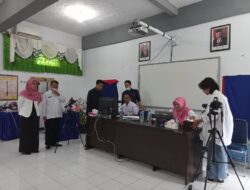 Disdukcapil Kota Cirebon Sisir Pelajar Lakukan Perekaman e-KTP