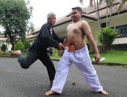 12 Satlinmas Kota Cirebon Uji Ketangkasan Bersama Kateda PTI