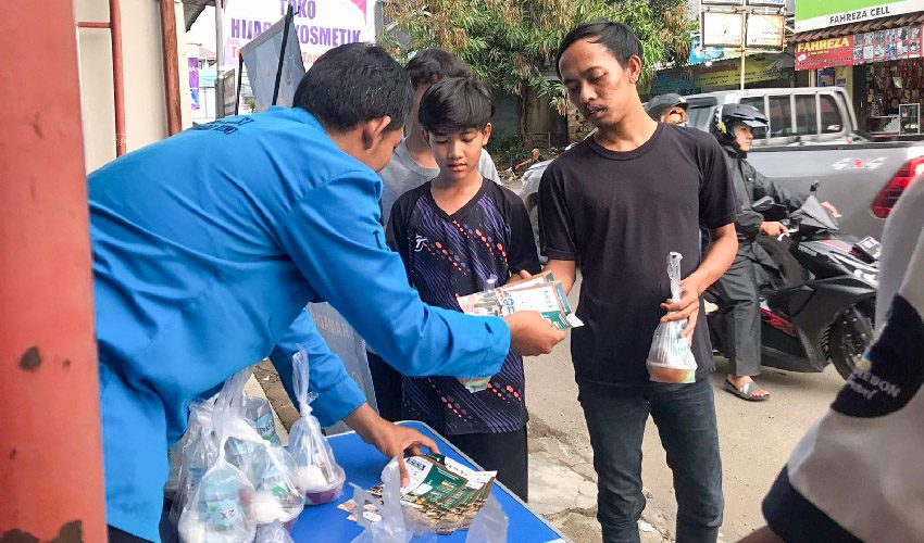 CV Langit Cirebon Tebar Kebaikan pada Bulan Ramadan