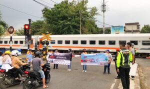 KAI Daop 3 Cirebon Imbau Masyarakat Lebih Disiplin Berlalu Lintas