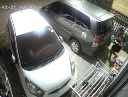 Pencuri Terekam Kamera CCTV Saat Beraksi di Mundu