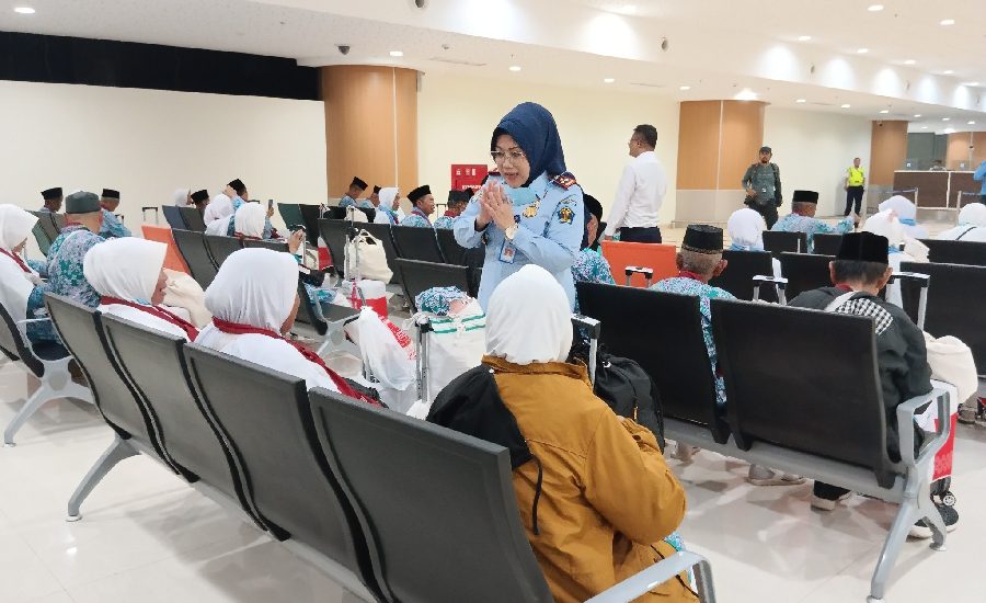 Imigrasi Cirebon Dukung Penerbangan Haji Perdana dari Bandara Kertajati