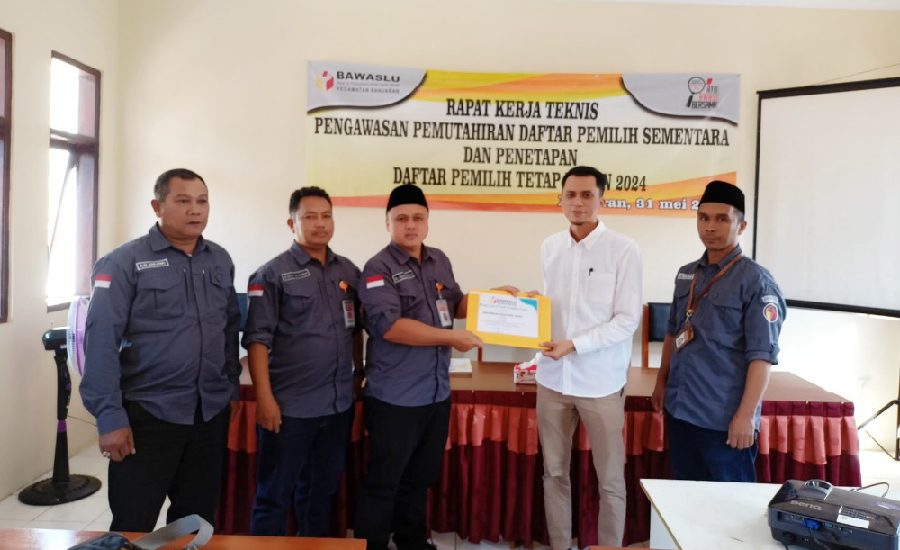 Jelang DPT, Panwascam Banjaran Buka Posko Pengaduan Kawal Hak Pilih