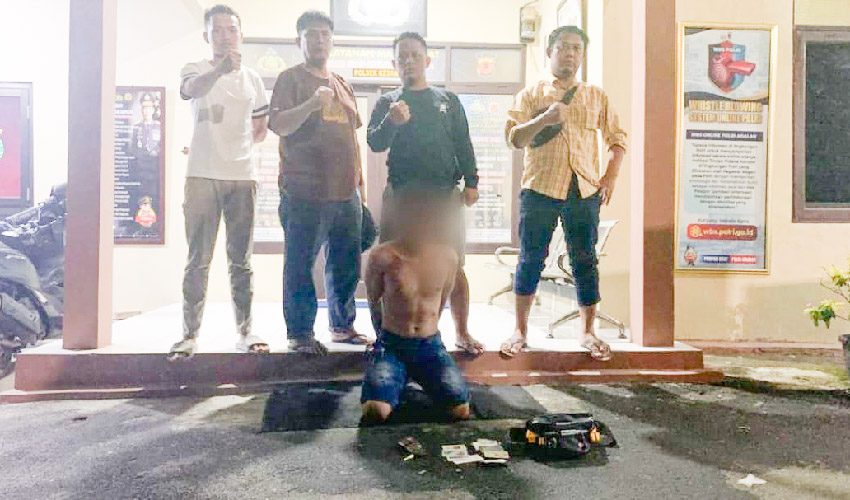 Pencuri Beraksi di Musala Mal