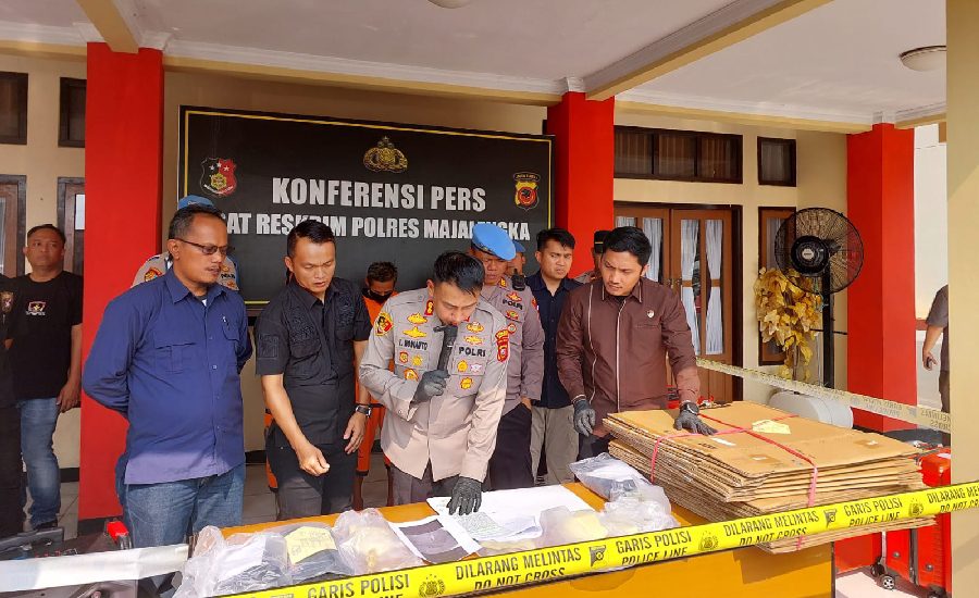Polisi Tangkap Sindikat Pencuri Komputer Sekolah