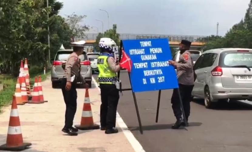 Urai Kepadatan Pengunjung, Rest Area KM 166 Terapkan Buka Tutup