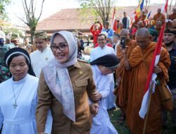 32 Bhante Lanjutkan Perjalanan Menuju Borobudur usai Lima Hari di Cirebon