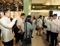 AHY Lepas Keberangkatan Ibadah Haji Anies Baswedan