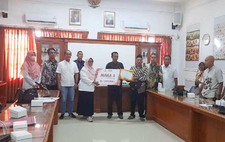 Pemenang Lomba Vlog Gerimis Kembalikan Piagam dan Uang Pembinaan