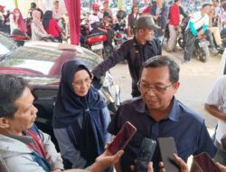 Herman Khaeron Bantu Renovasi Masjid di Cipeujeuh Kulon