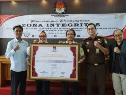 DPRD Apresiasi Pencanangan Zona Integritas di KPU Kota Cirebon