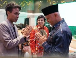 DPRD Puji Kekompakan HKMRS di Cirebon