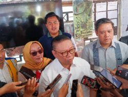 Agung Laksono Tinjau Titik Rawan Banjir di Pekiringan