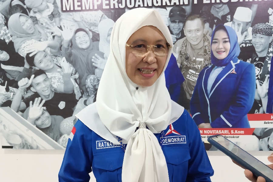 Bendahara DPD Partai Demokrat Jawa Barat dr Hj Ratnawati MKKK
