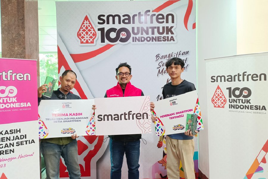 Hari Pelanggan Nasional, Smartfren Beri Smartphone untuk Pelanggan Setia