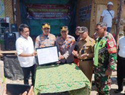 Kapolres Ciko Beri Bibit Ikan untuk Kampung Tangguh Bebas Narkoba