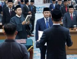 Syarif Maulana Resmi Dilantik Sebagai PAW Anggota DPRD Kota Cirebon