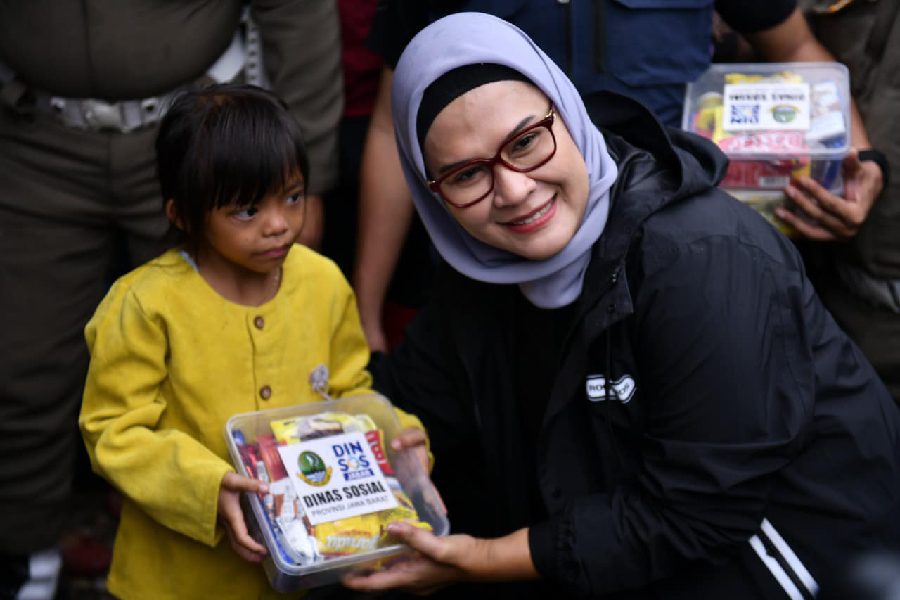 Kado Hari Jadi ke-496, Pemkab Indramayu Bantu 13567 PPKS