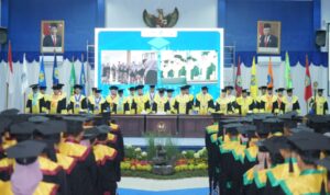 Wisuda ke-24, Universitas Majalengka Hasilkan Alumni Berdaya Saing Global