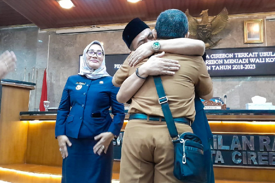 Gantikan Nashrudin Azis, Eti Herawati Jadi Plt Wali Kota Cirebon