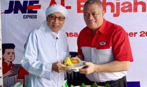 JNE Al-Bahjah Pusat Cirebon Kembangkan Potensi Santri dan Warga