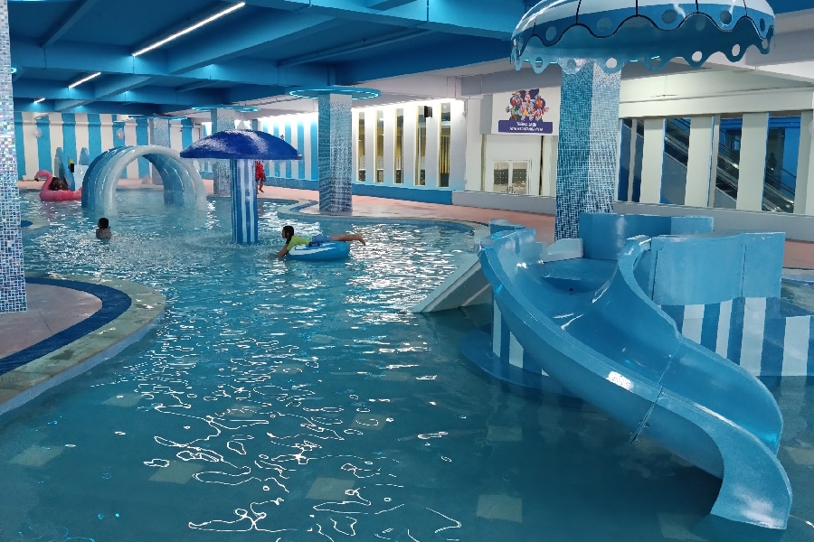 Tropikana Waterpark, Pilihan Baru Destinasi Wisata Air di Cirebon