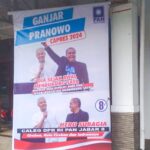Baliho Caleg DPR RI Ini Curi Perhatian Warga
