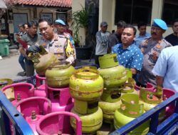 Polres Cirebon Kota Tangkap Komplotan Pengoplos Gas Bersubsidi