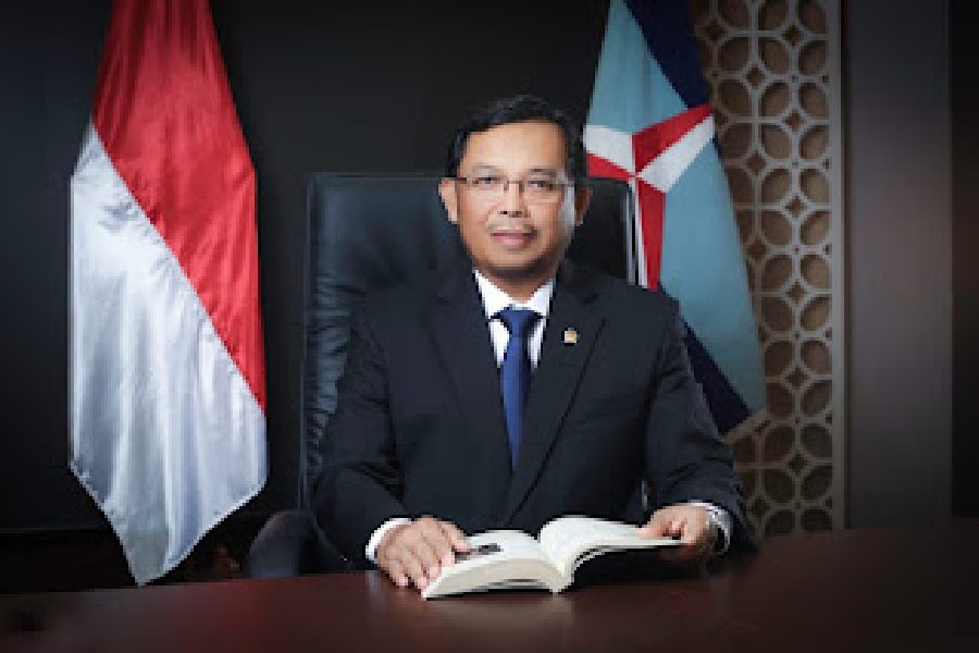 Forum Mahasiswa Anugerahi Herman Khaeron Sosok Peduli Kesejahteraan Masyarakat