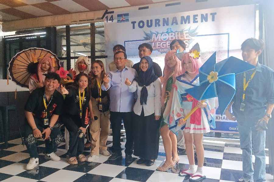 Herman Khaeron Buka Turnamen Mobile Legends